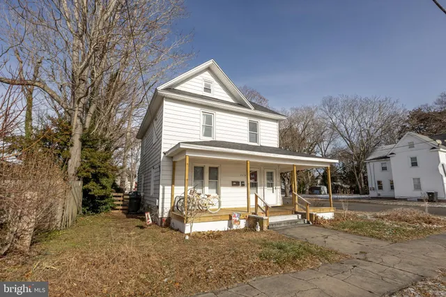 a view of a house with a patio