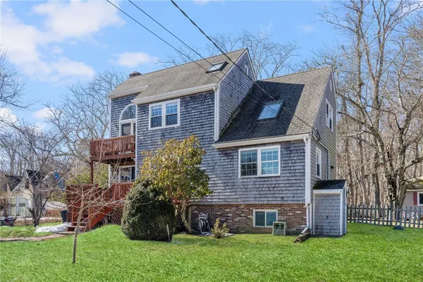 $2,950 | 1059 East Shore Road, Jamestown, RI 02835