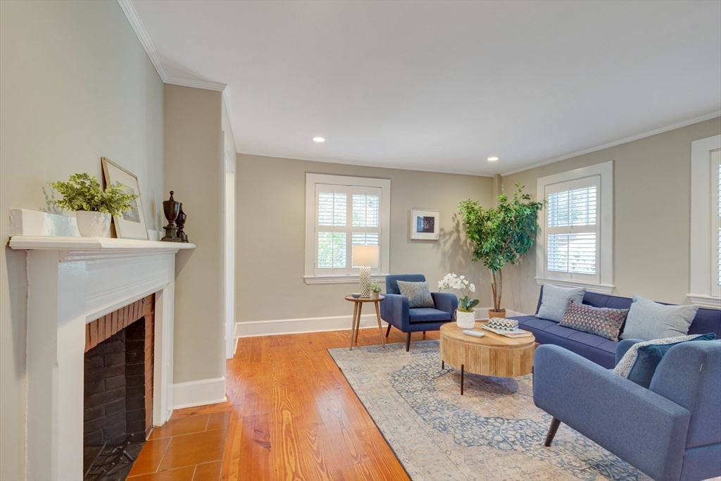 49 Bedford Road Lincoln, MA 01773 - Photo 9 of 42 Gallery Image 9