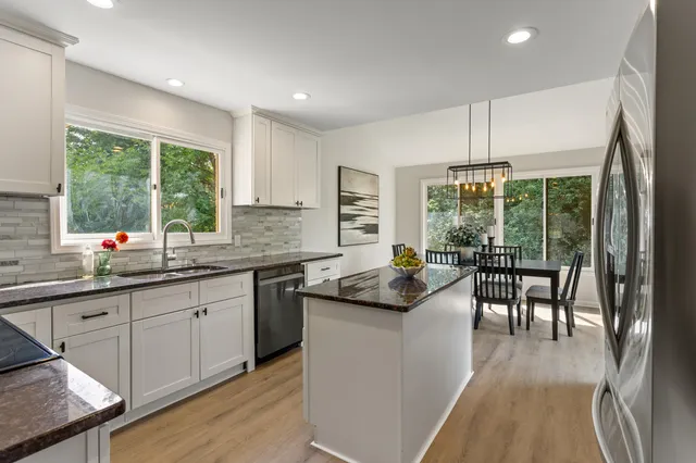 $720,000 | 6890 Duchess Court, Troy, MI 48098