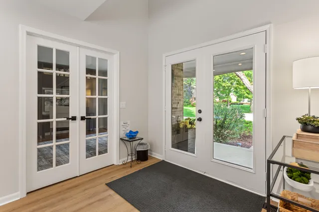 $720,000 | 6890 Duchess Court, Troy, MI 48098