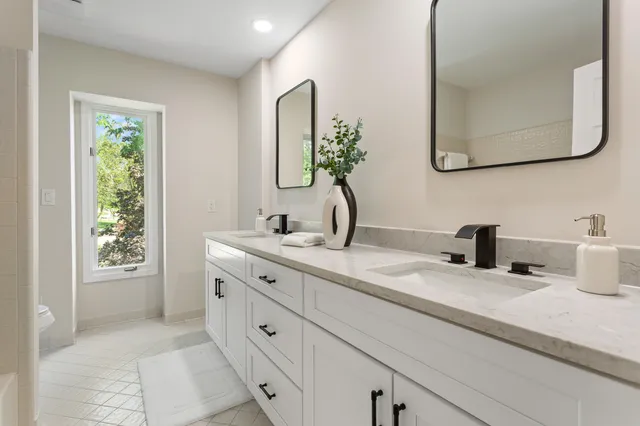 $720,000 | 6890 Duchess Court, Troy, MI 48098