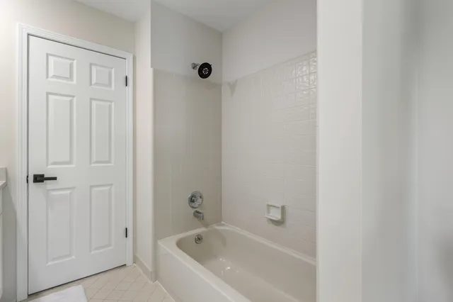 $720,000 | 6890 Duchess Court, Troy, MI 48098