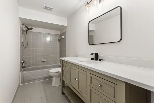 $720,000 | 6890 Duchess Court, Troy, MI 48098