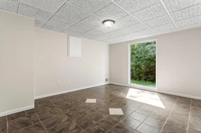 $720,000 | 6890 Duchess Court, Troy, MI 48098