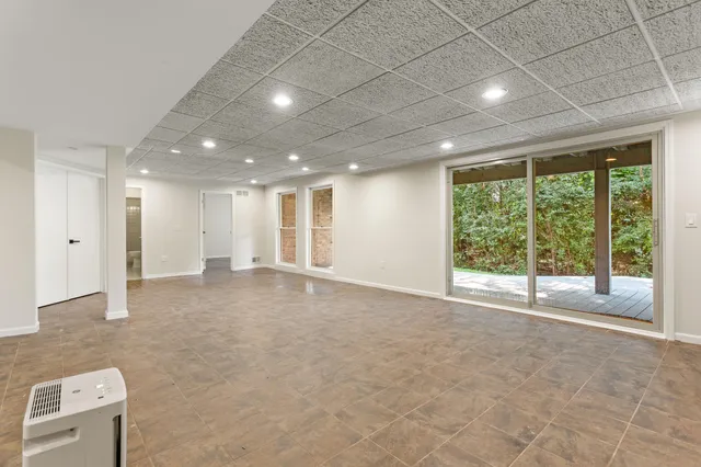 $720,000 | 6890 Duchess Court, Troy, MI 48098