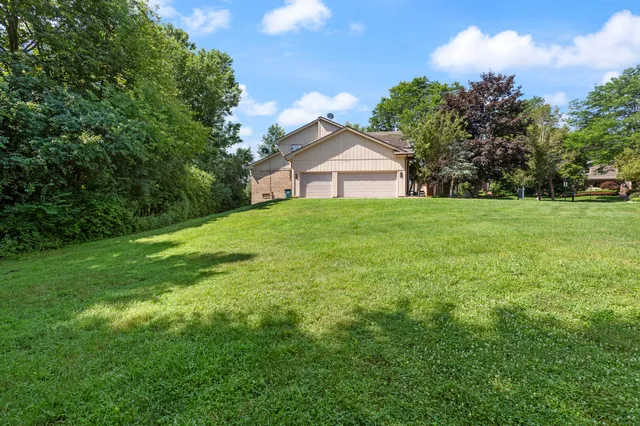 $720,000 | 6890 Duchess Court, Troy, MI 48098