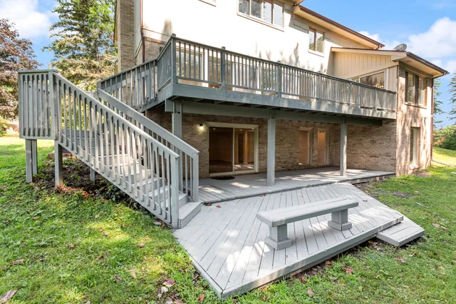 $720,000 | 6890 Duchess Court, Troy, MI 48098