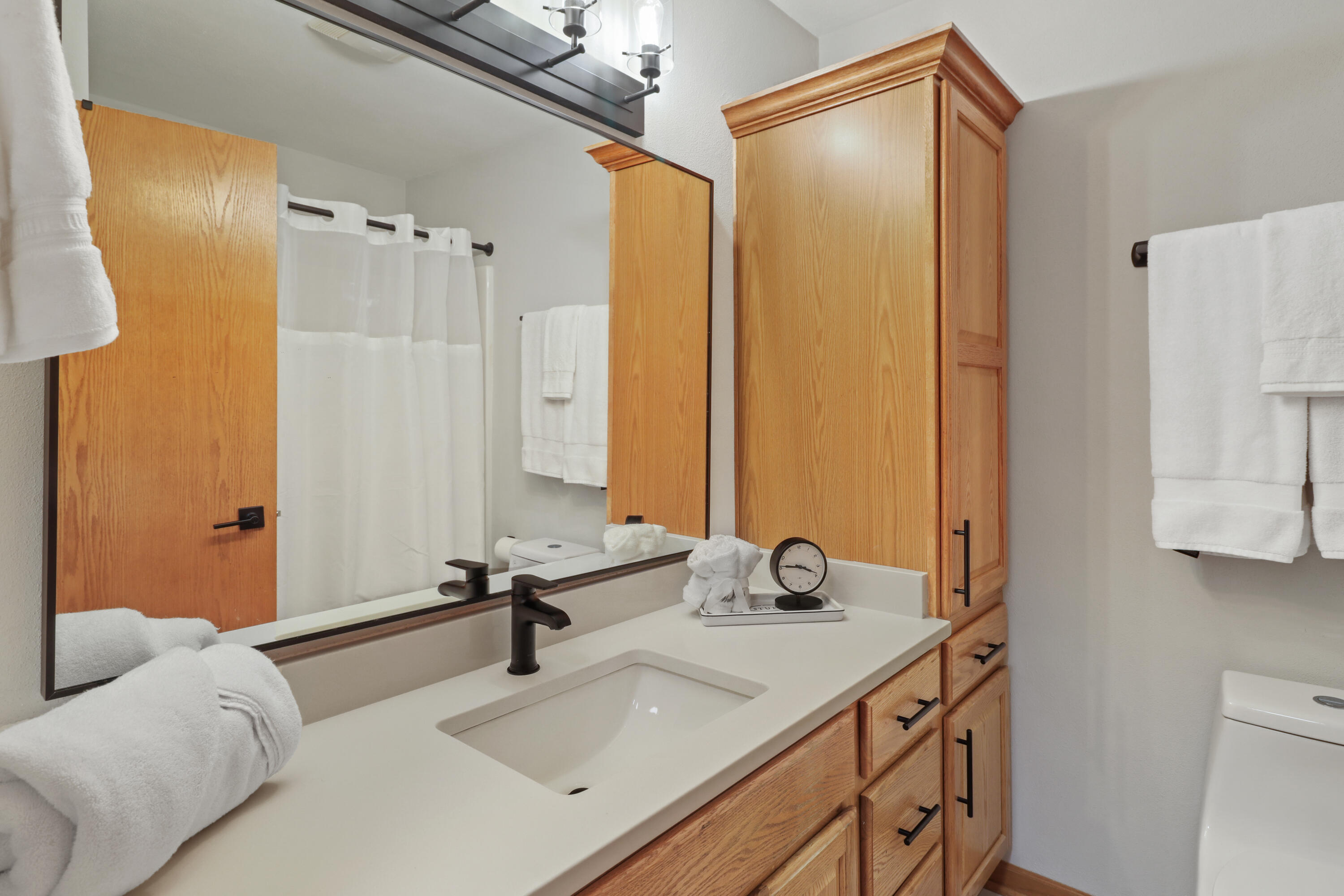 635 Cardinal Way Sun Prairie, WI 53590 - Photo 15 of 32 Main Level Full Bath