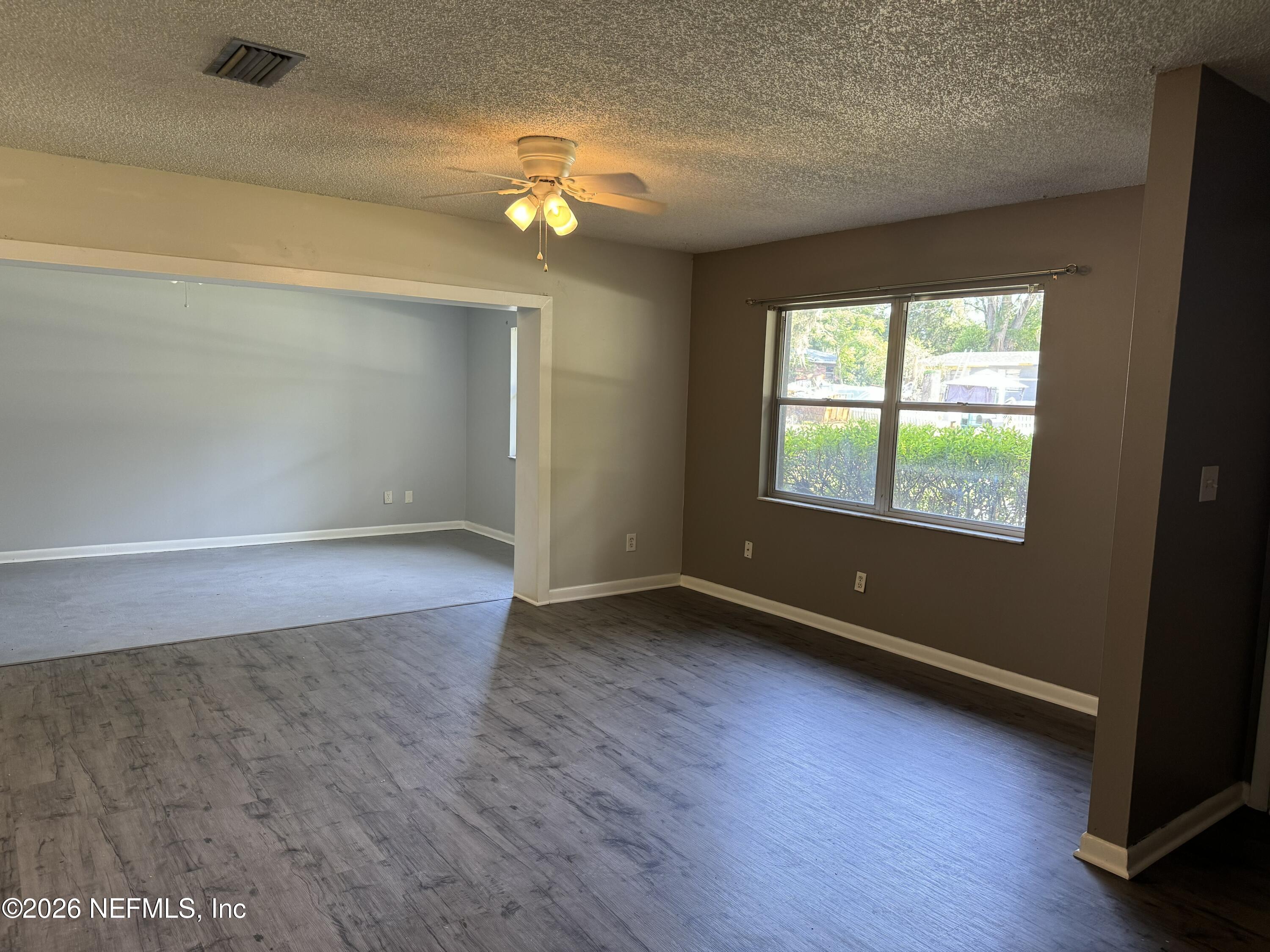 475 Nightingale Street Keystone Heights, FL 32656 - Photo 7 of 26 06) Living Room