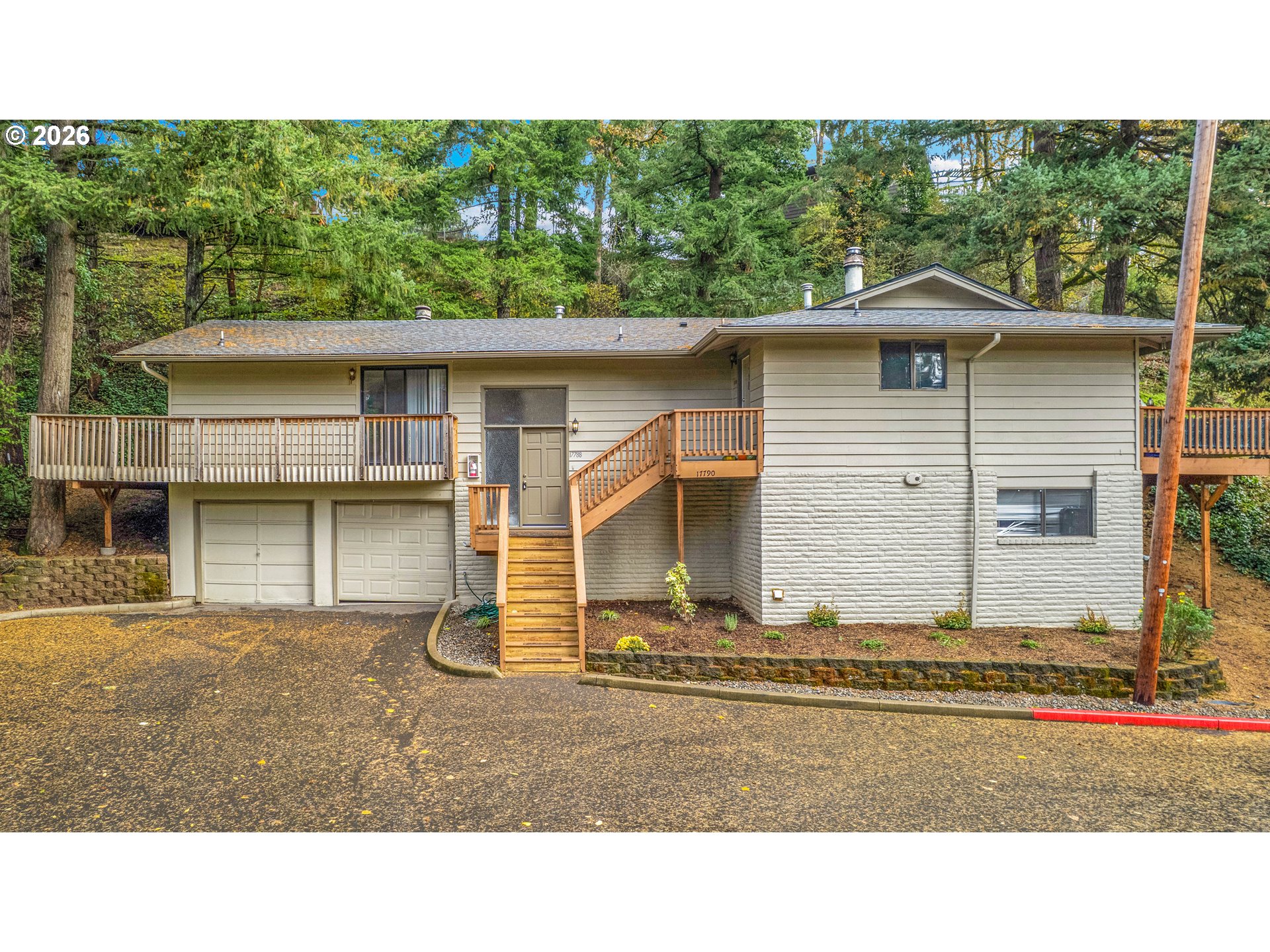 17788 Webster Road Gladstone, OR 97027 - Photo 4 of 47