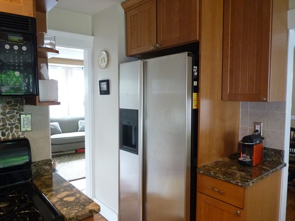 54 Harding Street Newton, MA 02465 - Photo 7 of 30 Gallery Image 7