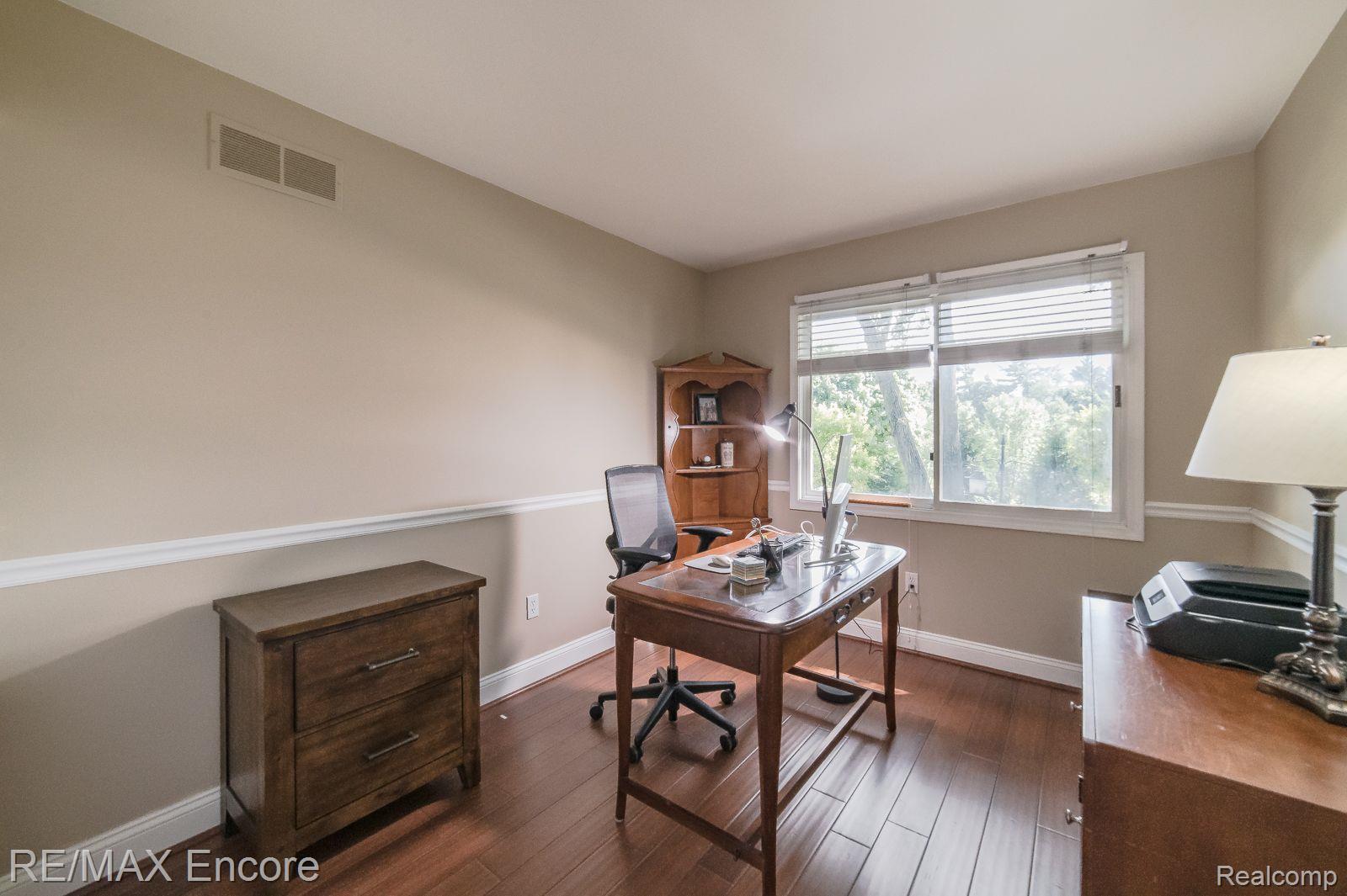 1643 Colony Drive Rochester, MI 48307 - Photo 22 of 36
