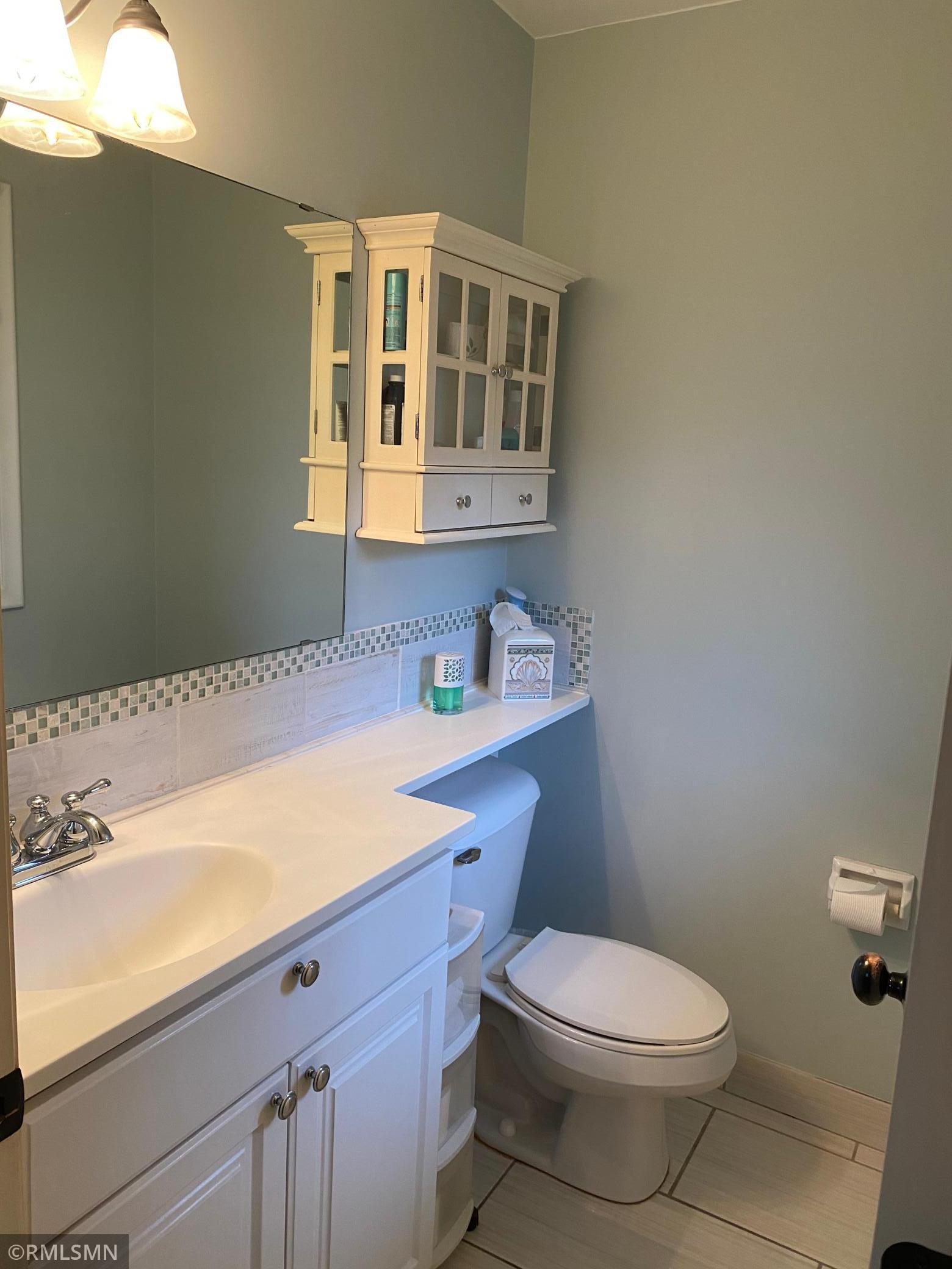 8324 Beard Road Bloomington, MN 55431 - Photo 7 of 11