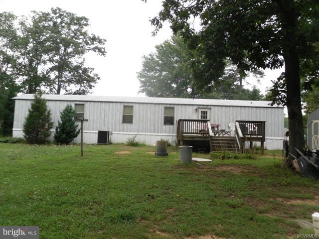 2223 Country Road Beaverdam, VA 23015 - Photo 1 of 9 Exterior (Front)
