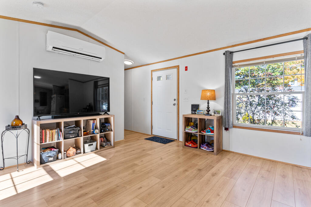 22 Arrowhead Drive Lisbon, ME 04250 - Photo 15 of 33 DSC09383