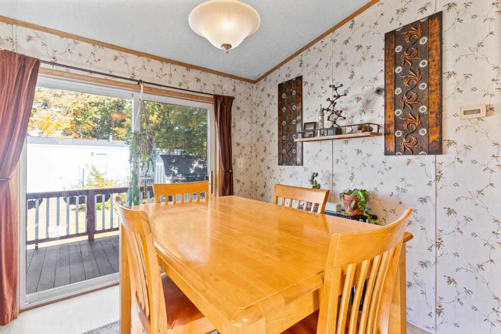 22 Arrowhead Drive Lisbon, ME 04250 - Photo 9 of 33 DSC09425