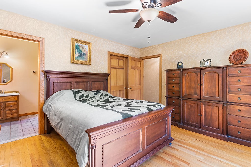 28 Crandall Road Tiverton, RI 02878 - Photo 23 of 32 Gallery Image 23