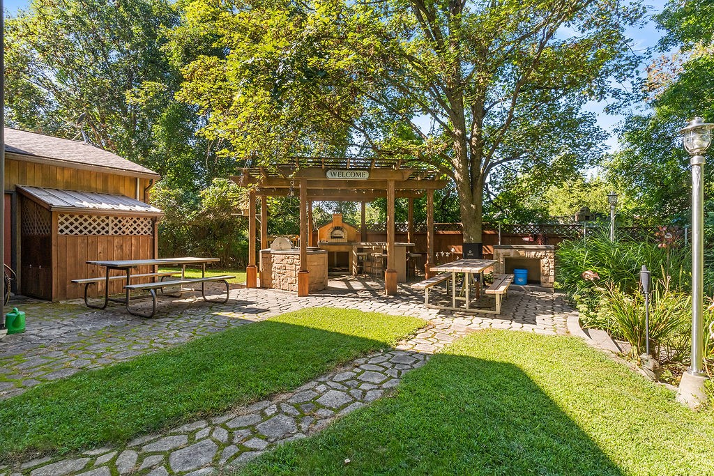 28 Crandall Road Tiverton, RI 02878 - Photo 25 of 32 Gallery Image 25