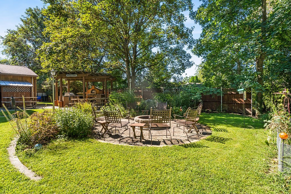 28 Crandall Road Tiverton, RI 02878 - Photo 27 of 32 Gallery Image 27