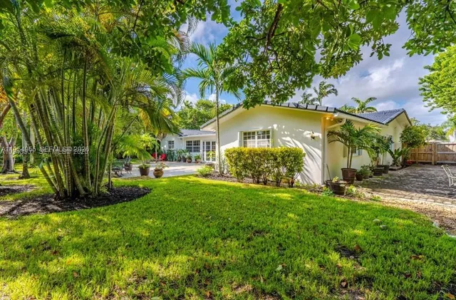 $5,800 | 13371 Southwest 97th Court, Miami, FL 33176