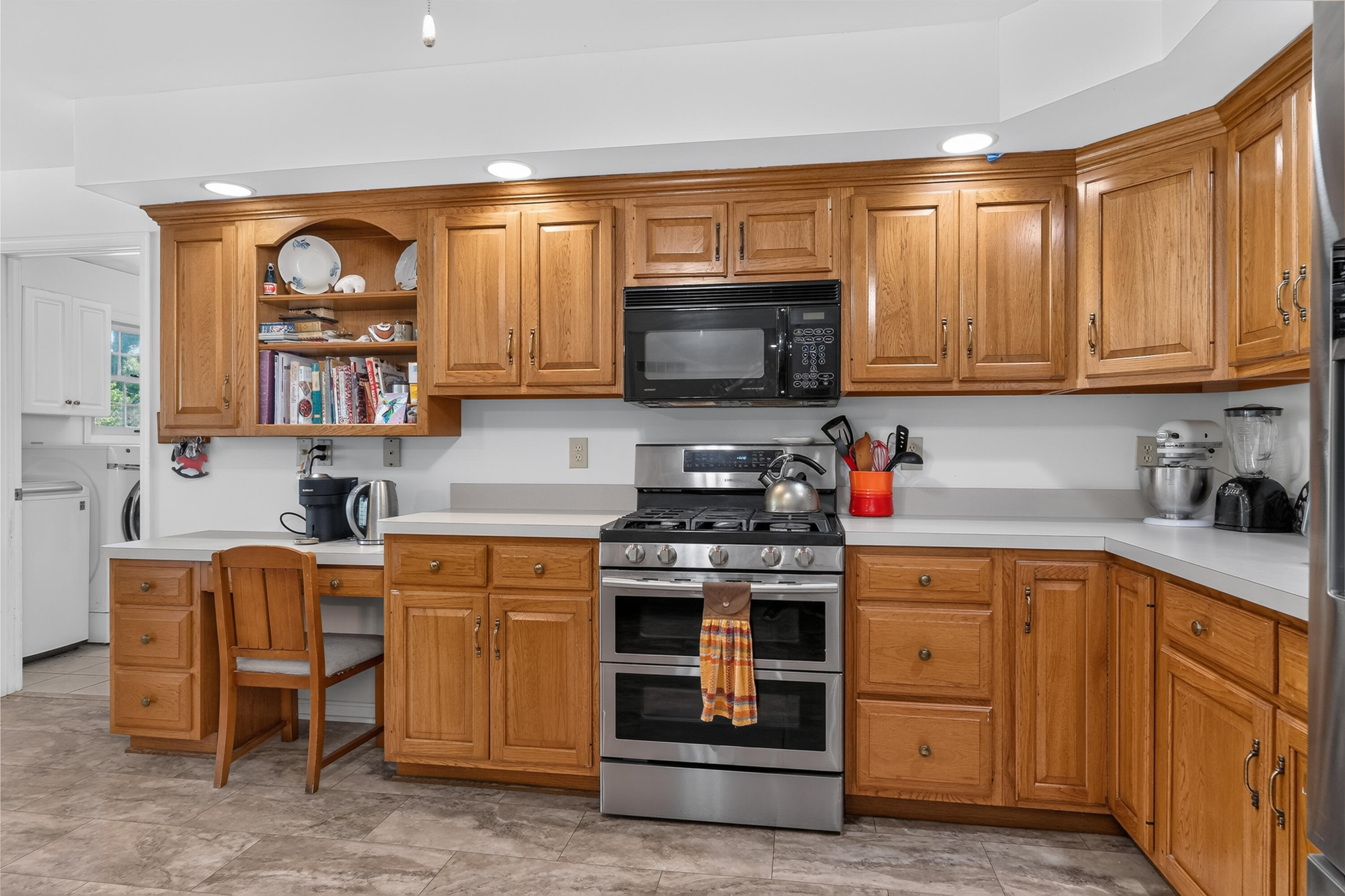 3942 Petersburg Road Burlington, KY 41005 - Photo 24 of 50 Gas stove!