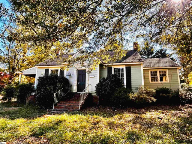 $155,000 | 110 Maplebrook Street, Laurens, SC 29360