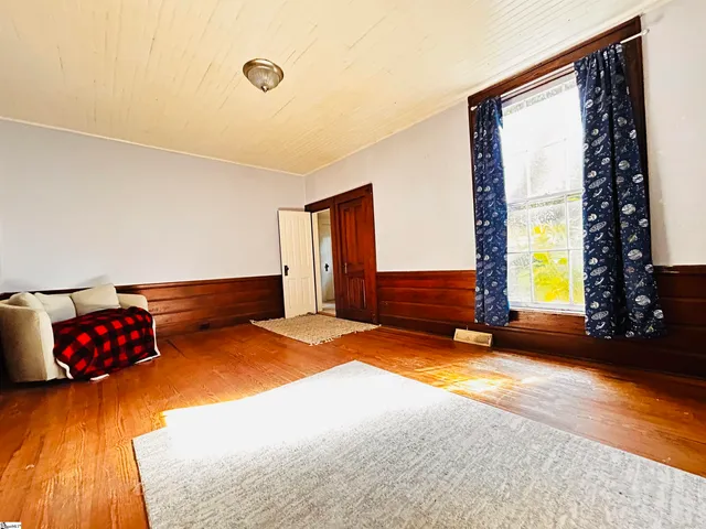 $155,000 | 110 Maplebrook Street, Laurens, SC 29360