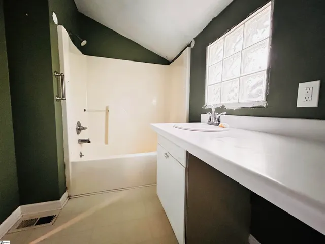 $155,000 | 110 Maplebrook Street, Laurens, SC 29360