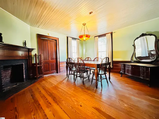 $155,000 | 110 Maplebrook Street, Laurens, SC 29360