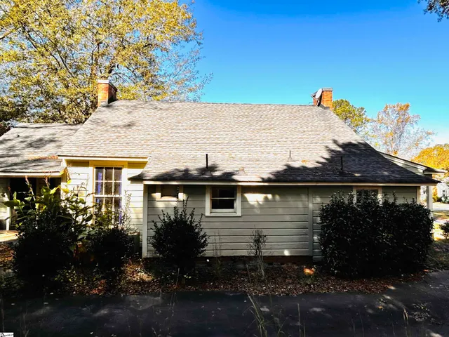 $155,000 | 110 Maplebrook Street, Laurens, SC 29360