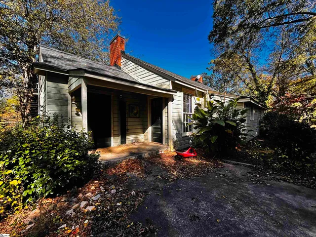 $155,000 | 110 Maplebrook Street, Laurens, SC 29360