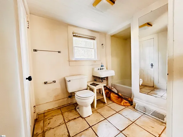 $155,000 | 110 Maplebrook Street, Laurens, SC 29360