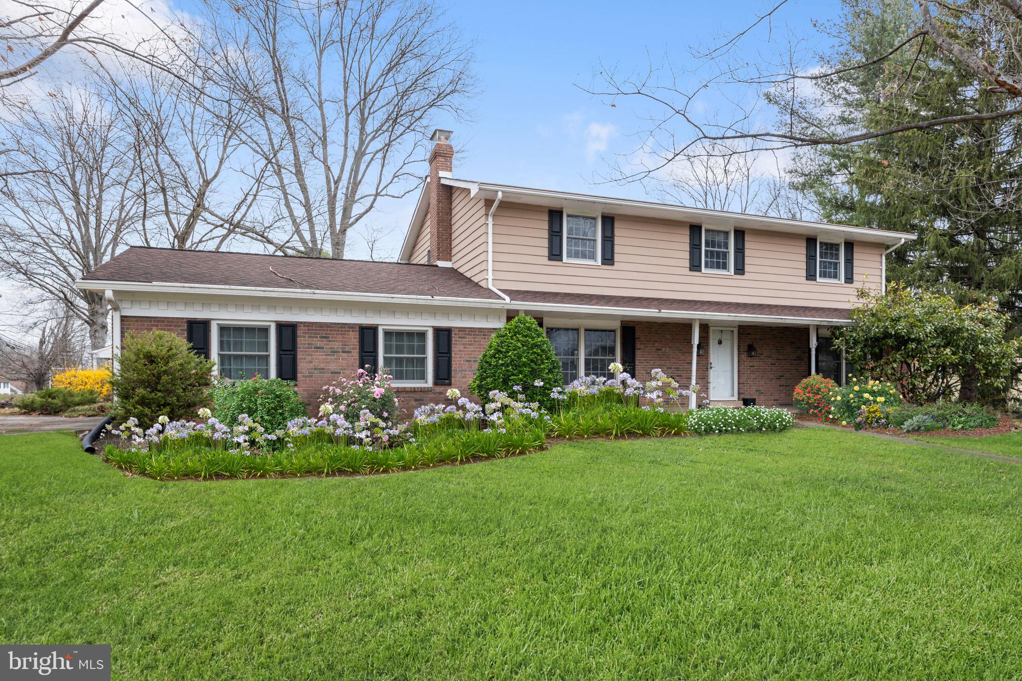 922 Lanyard Road Yardley, PA 19067 - Photo 1 of 17 Front Facing