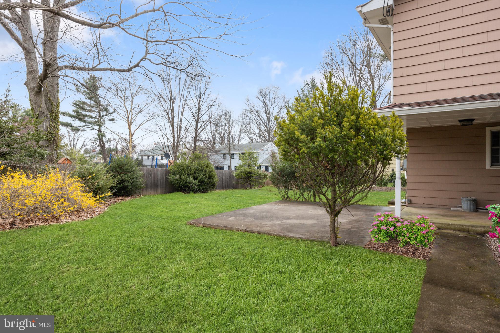 922 Lanyard Road Yardley, PA 19067 - Photo 15 of 17 Backyard