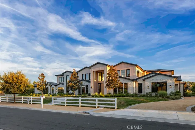 $125,000 | 24050 Hidden Ridge Road, Hidden Hills, CA 91302