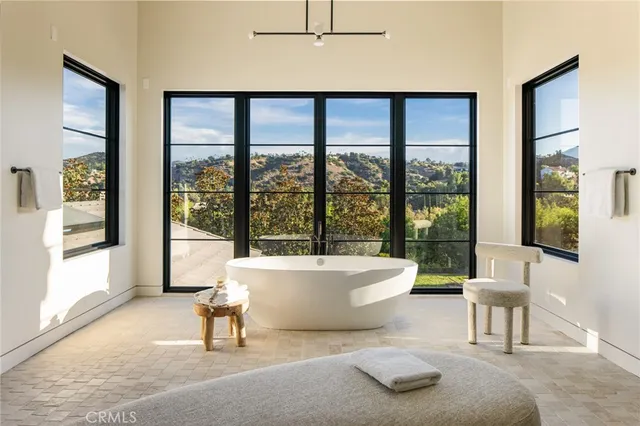 $125,000 | 24050 Hidden Ridge Road, Hidden Hills, CA 91302