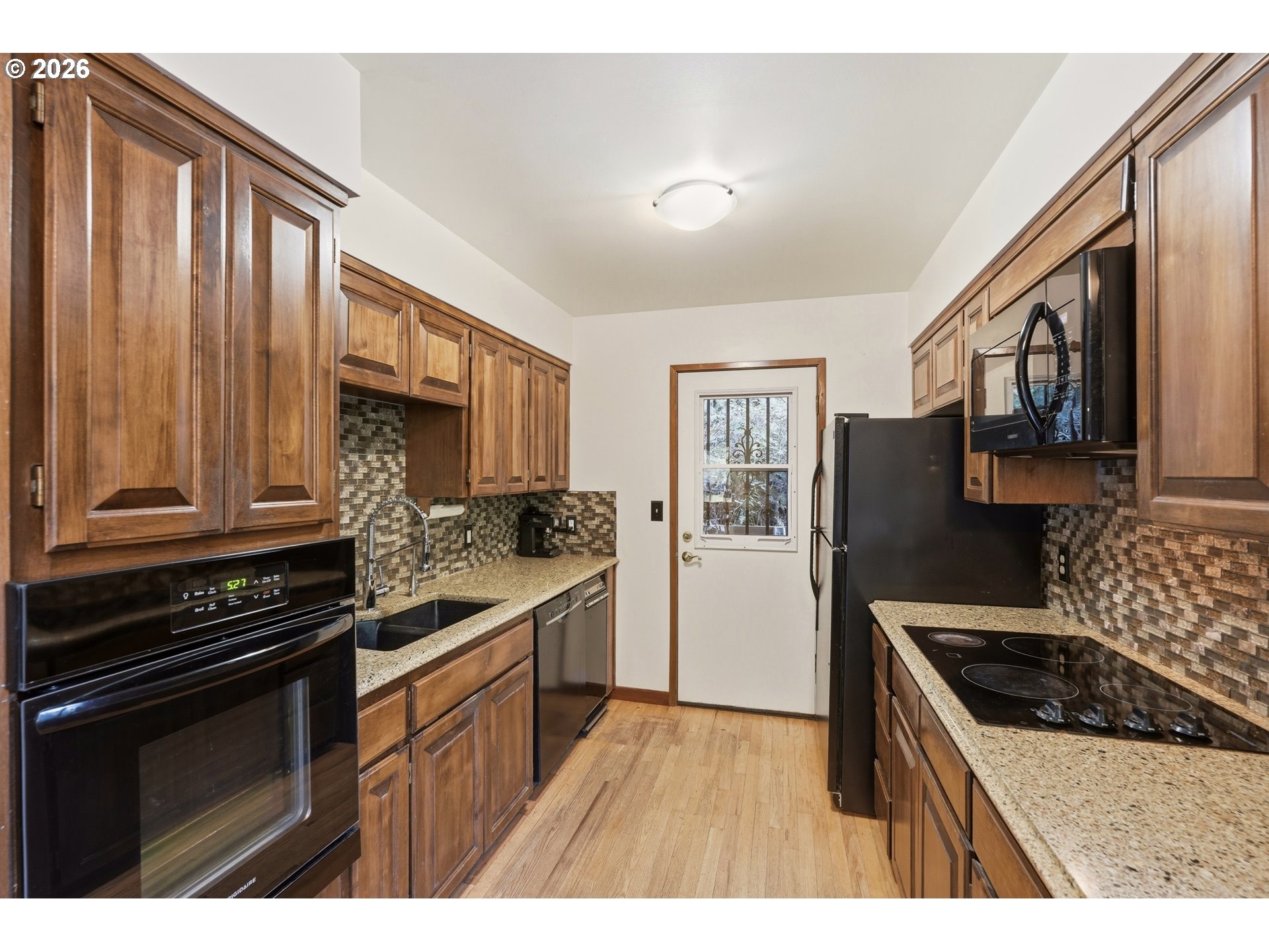 34880 Northeast Corral Creek Road Newberg, OR 97132 - Photo 11 of 36