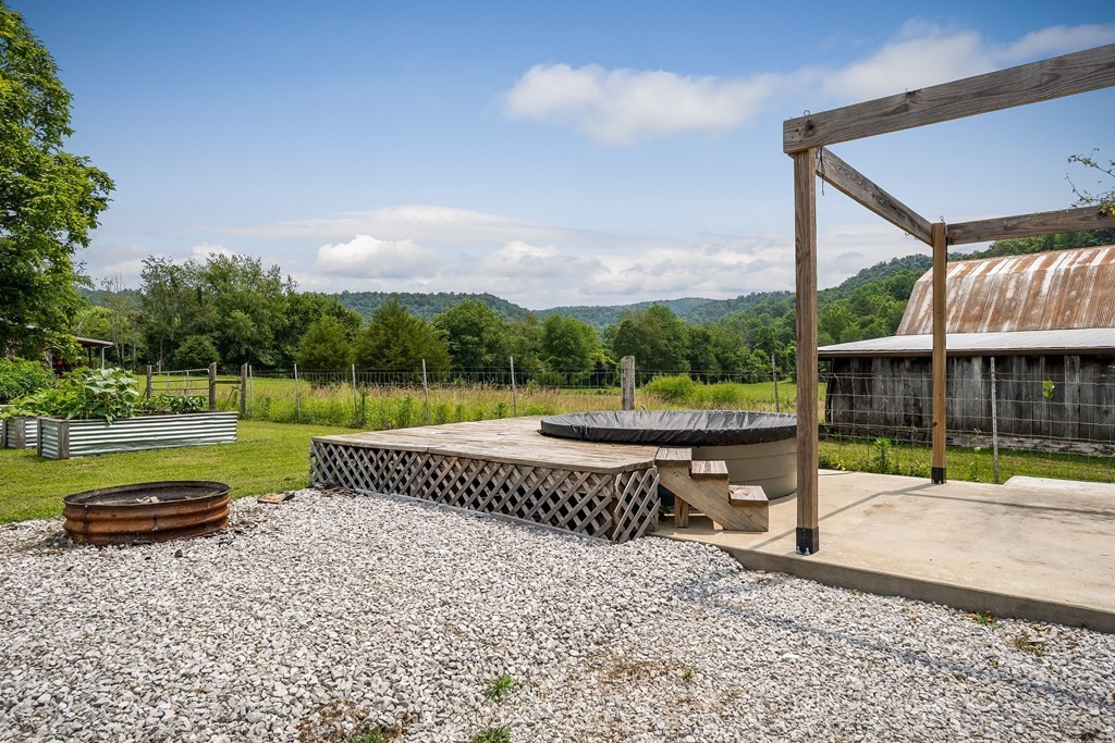 1653 Lester Flatt Road Sparta, TN 38583 - Photo 39 of 59 a view of a park with slide