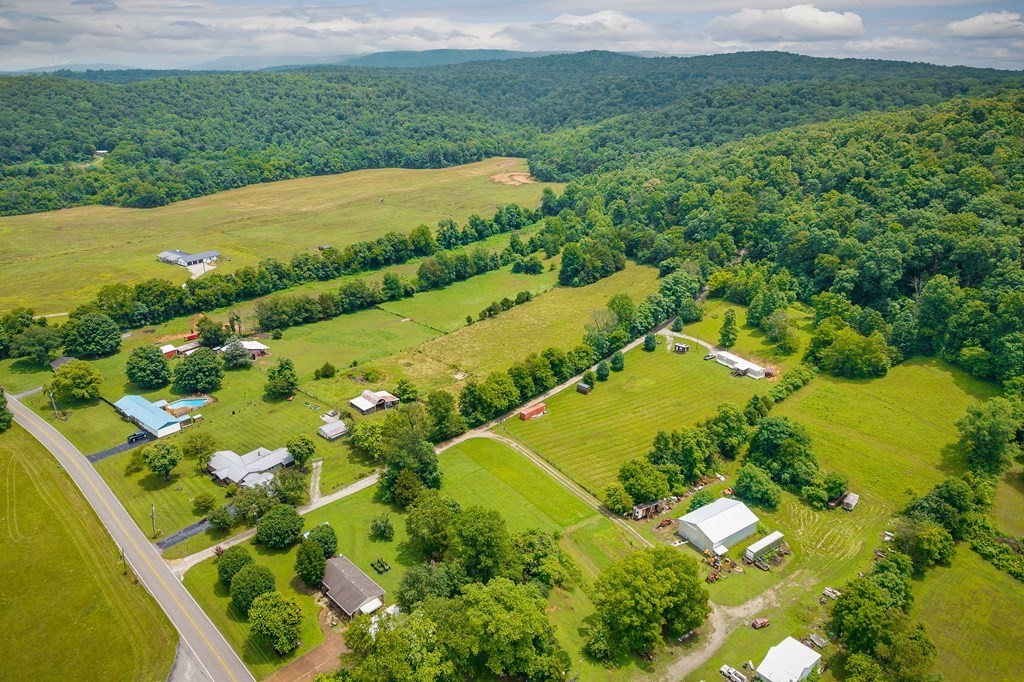 1653 Lester Flatt Road Sparta, TN 38583 - Photo 6 of 59 a view of a lake with a yard
