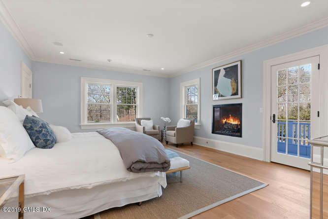 291 Stanwich Road Greenwich, CT 06830 - Photo 17 of 19 MASTER BEDROOM
