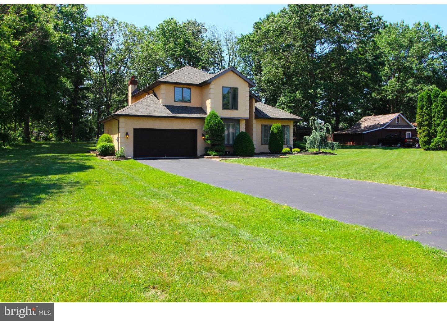 33 Radix Road Williamstown, NJ 08094 - Photo 1 of 24