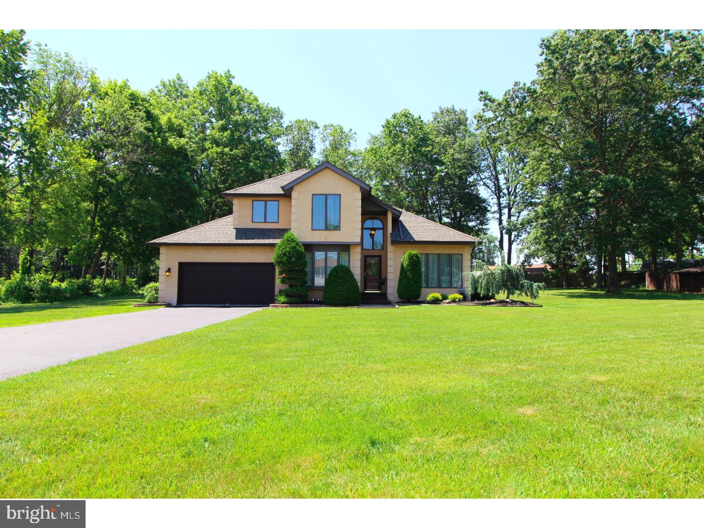 33 Radix Road Williamstown, NJ 08094 - Photo 2 of 24