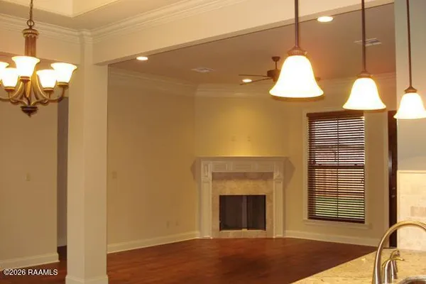 $2,100 | 407 Copper Ridge Drive, Youngsville, LA 70592