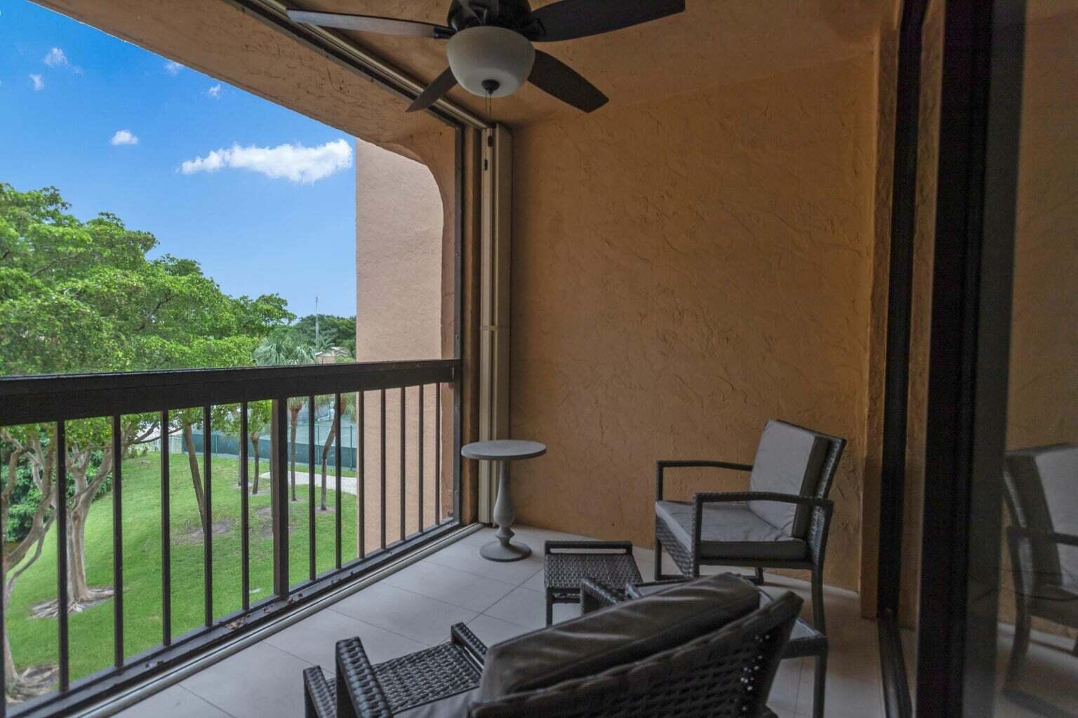 955 Dotterel Road Delray Beach, FL 33444 - Photo 39 of 60 35