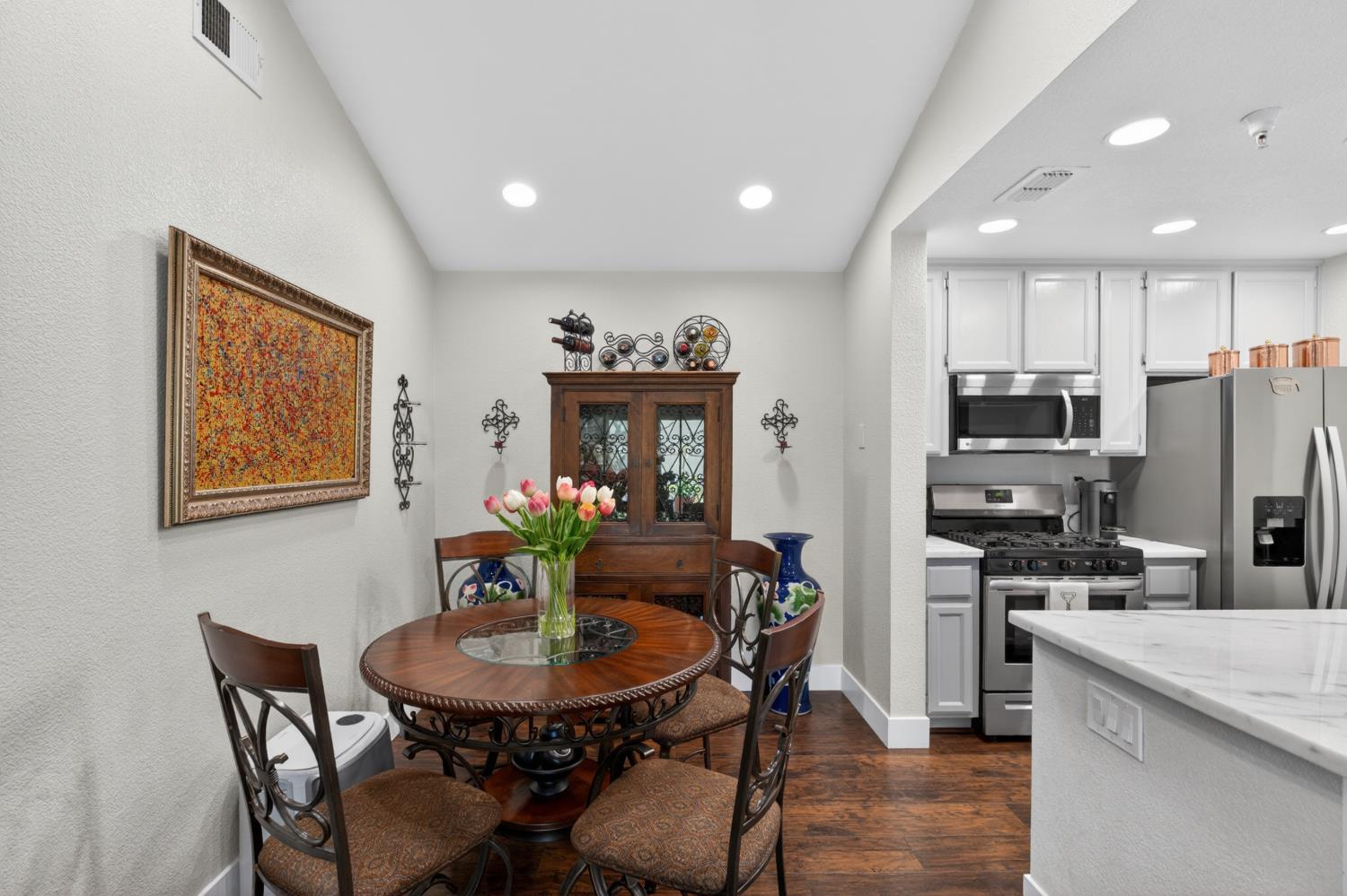 8020 Walerga Road, Unit 1140 Antelope, CA 95843 - Photo 9 of 37 a view of a dining room with furniture