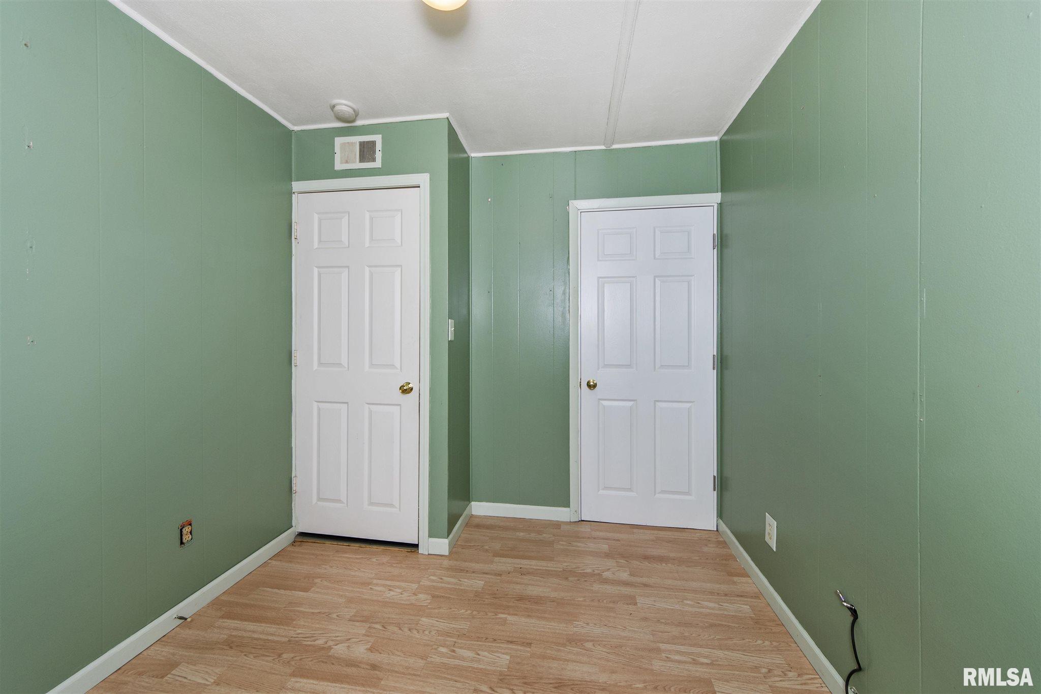 2377 Washington Road Washington, IL 61571 - Photo 17 of 28 Gallery Image 17