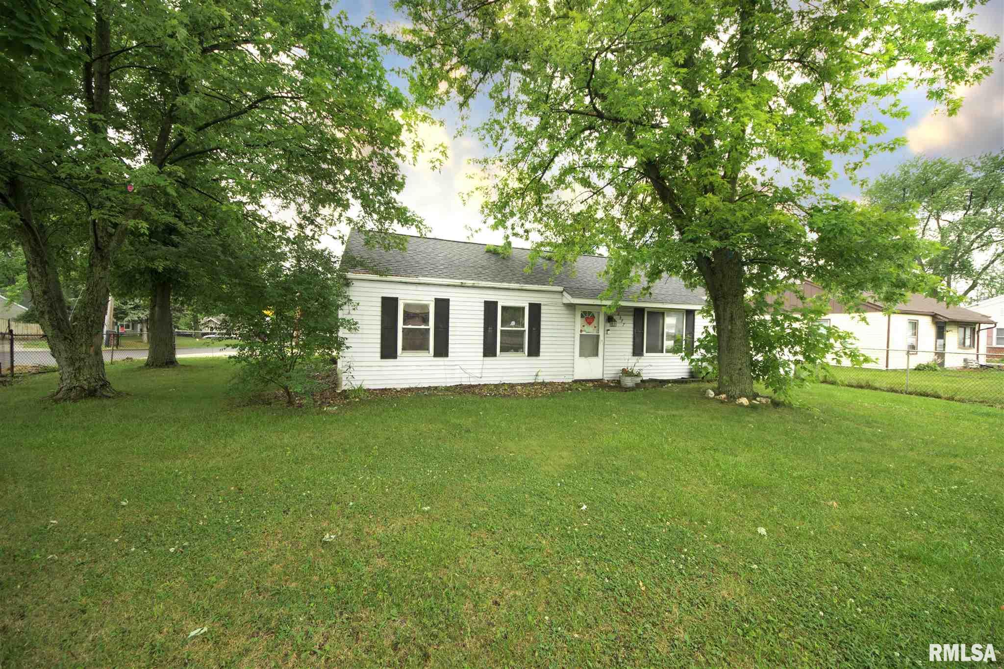 2377 Washington Road Washington, IL 61571 - Photo 26 of 28 Gallery Image 26