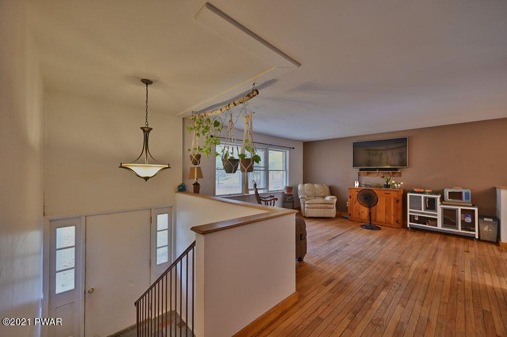 127 Estates Road Greentown, PA 18426 - Photo 37 of 85 37D85A49-3395-4E93-BB44-C7C7BD4C43EE