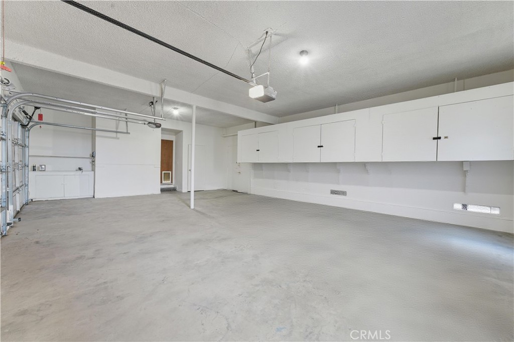 3329 Dona Rosa Drive Studio City, CA 91604 - Photo 18 of 24